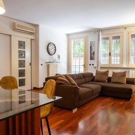 شقة Casa Matilde Piano Terra 100Mq Con Parking E Piscina فيرّارا المظهر الخارجي الصورة