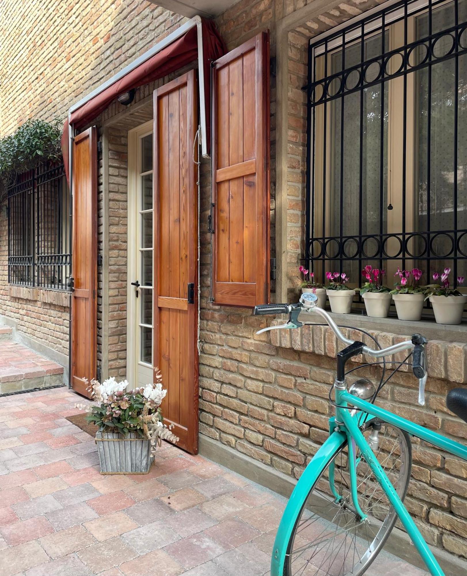 شقة Casa Matilde Piano Terra 100Mq Con Parking E Piscina فيرّارا المظهر الخارجي الصورة