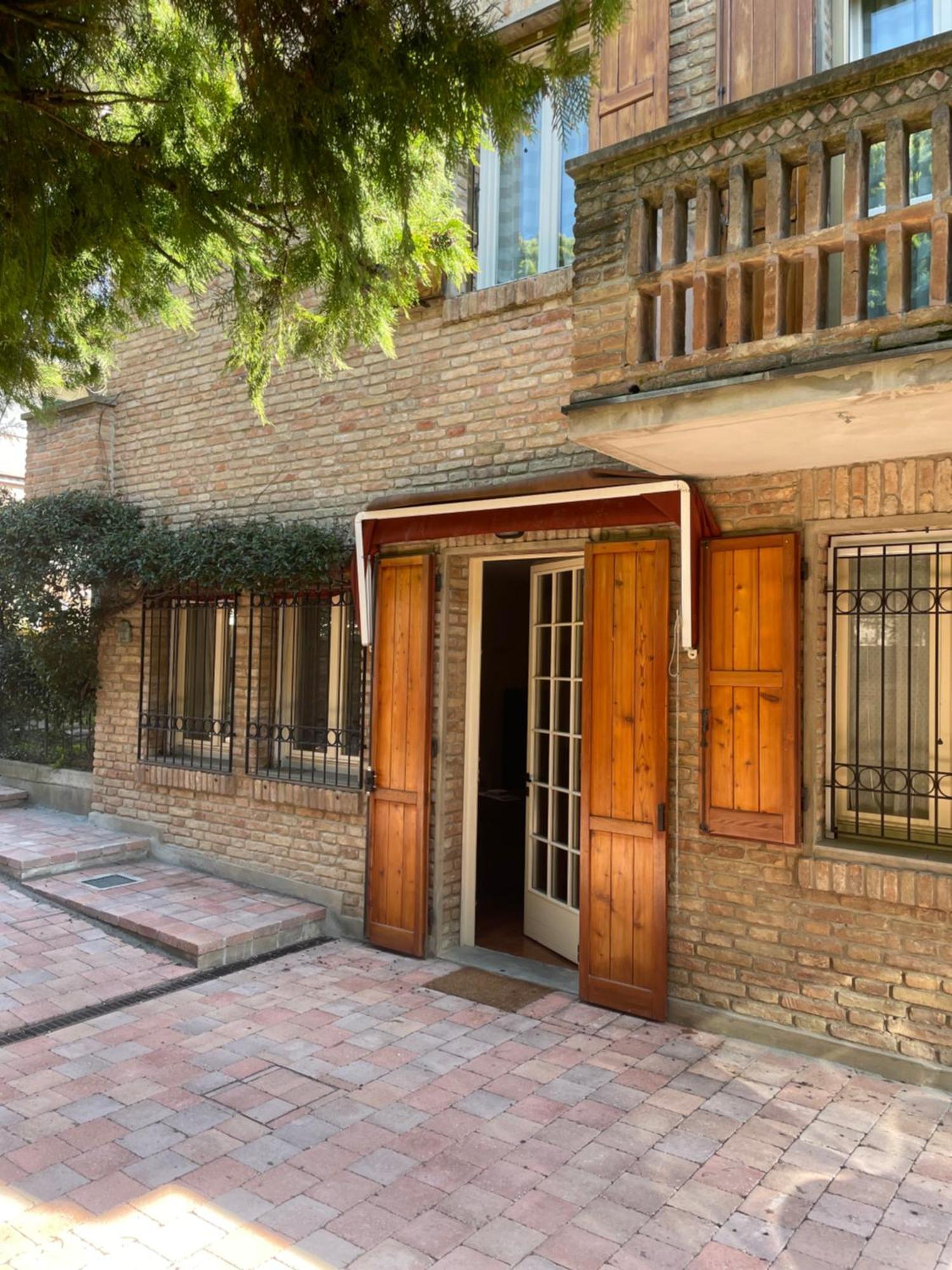 شقة Casa Matilde Piano Terra 100Mq Con Parking E Piscina فيرّارا المظهر الخارجي الصورة